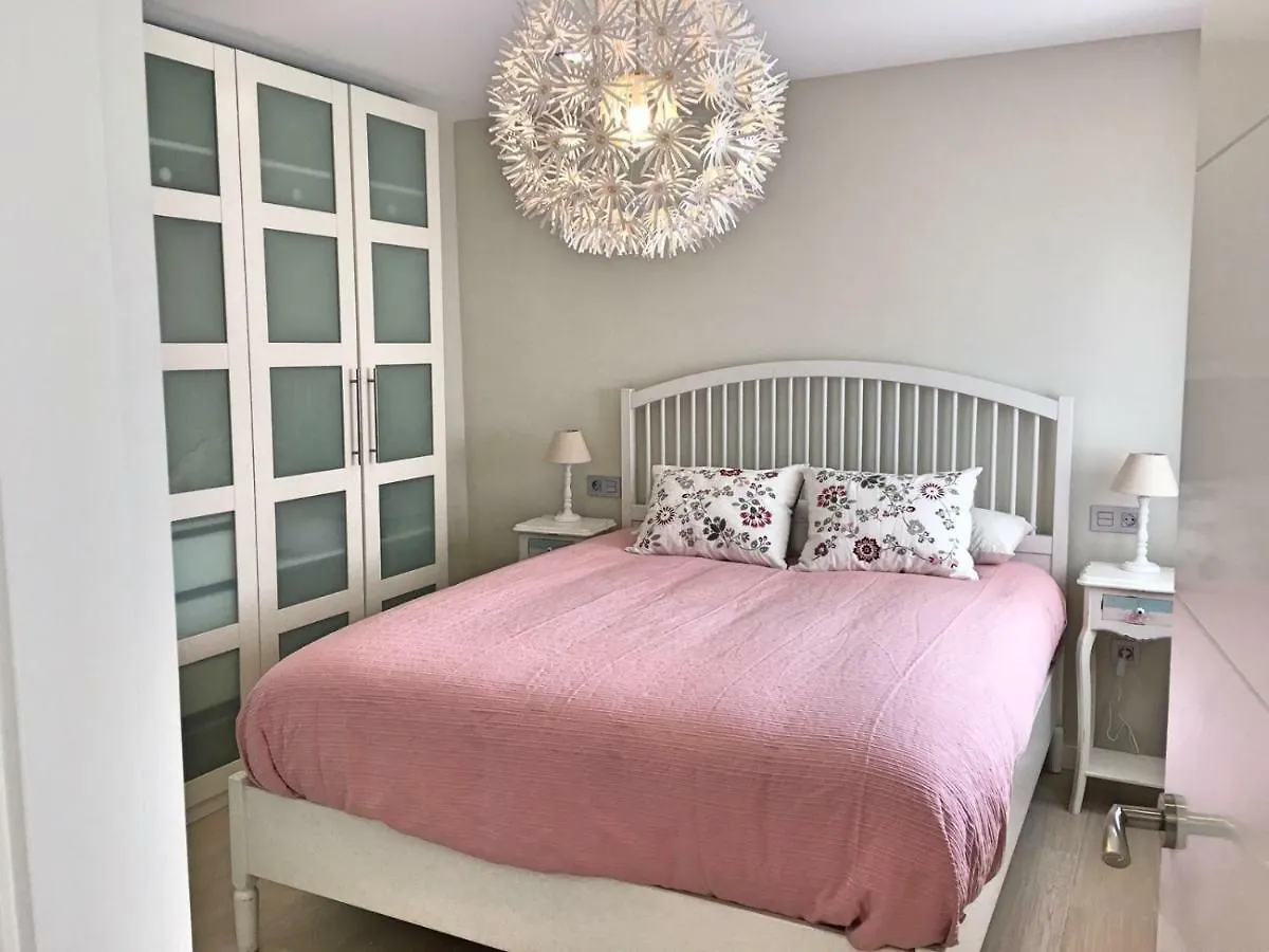 Sorolla 105, Luxury, Beach, Free Parking, All Services, Quite Neighborhood, So Malaga 0*,  Spain